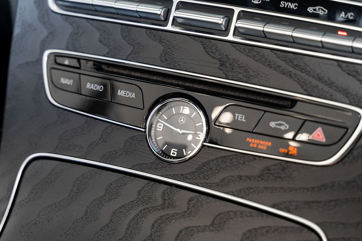 2017 Mercedes-Benz C-Class C300 A205