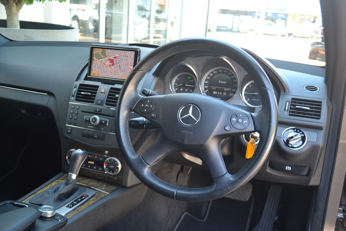 2009 Mercedes-Benz C-Class C220 CDI Elegance W204