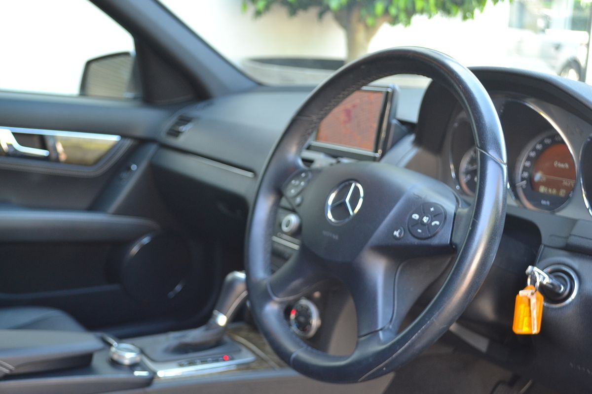 2009 Mercedes-Benz C-Class C220 CDI Elegance W204