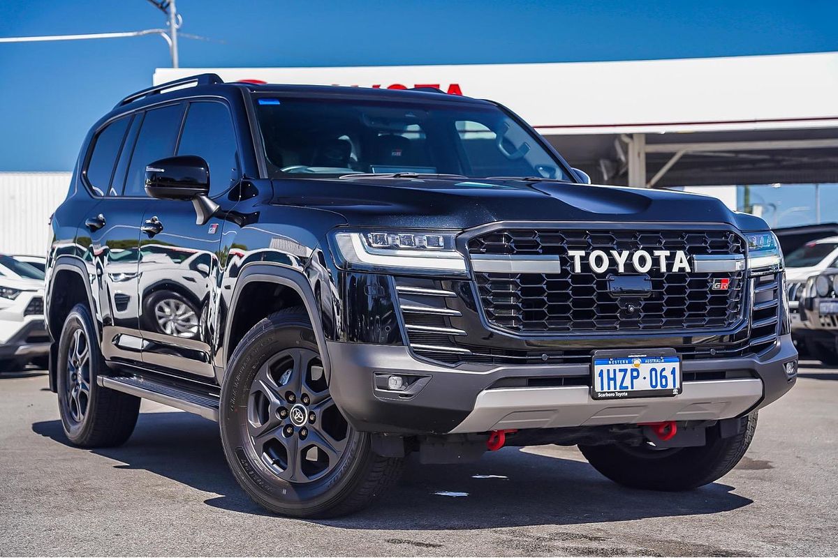 2023 Toyota Landcruiser GR Sport FJA300R