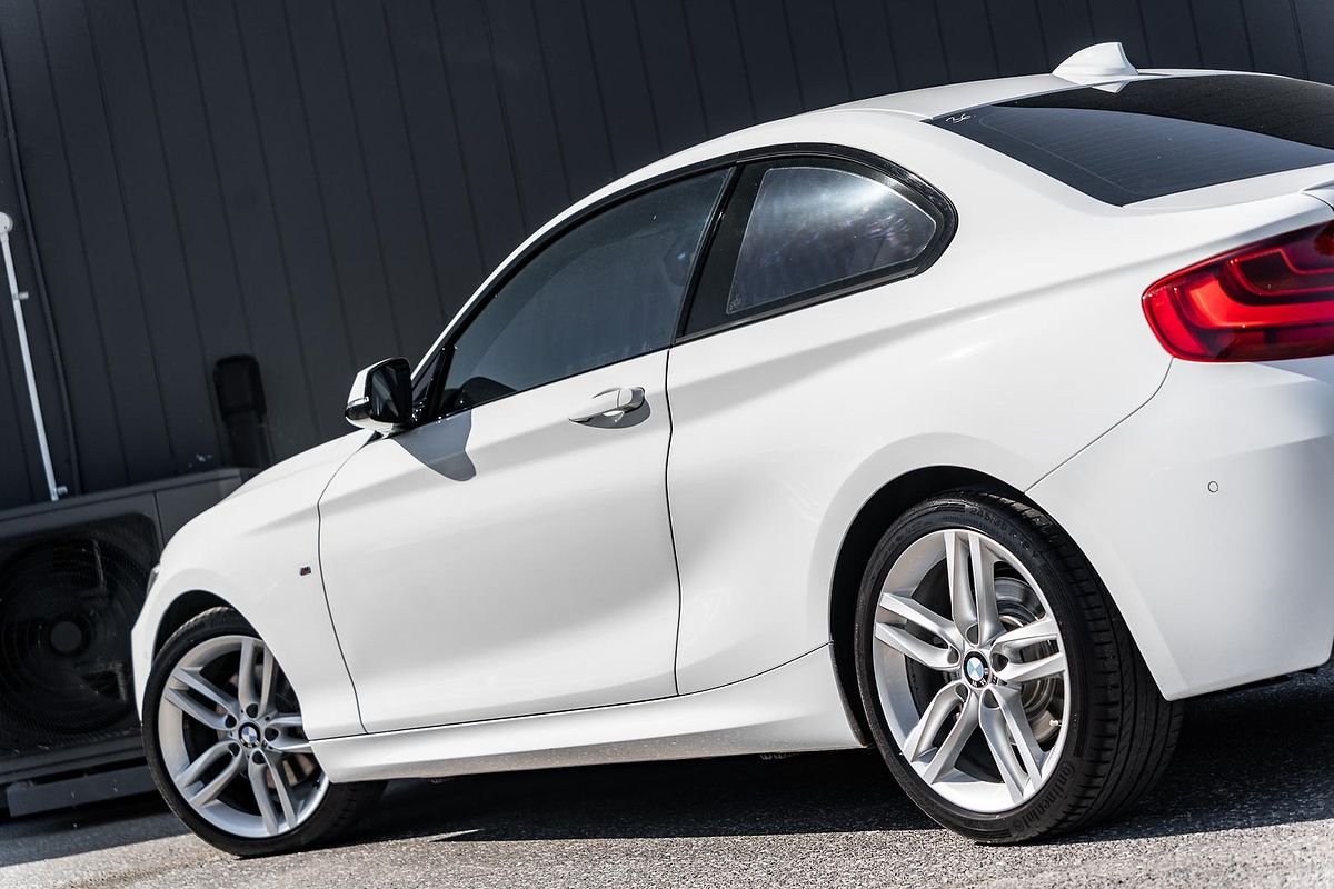 2015 BMW 2 Series 220d M Sport F22