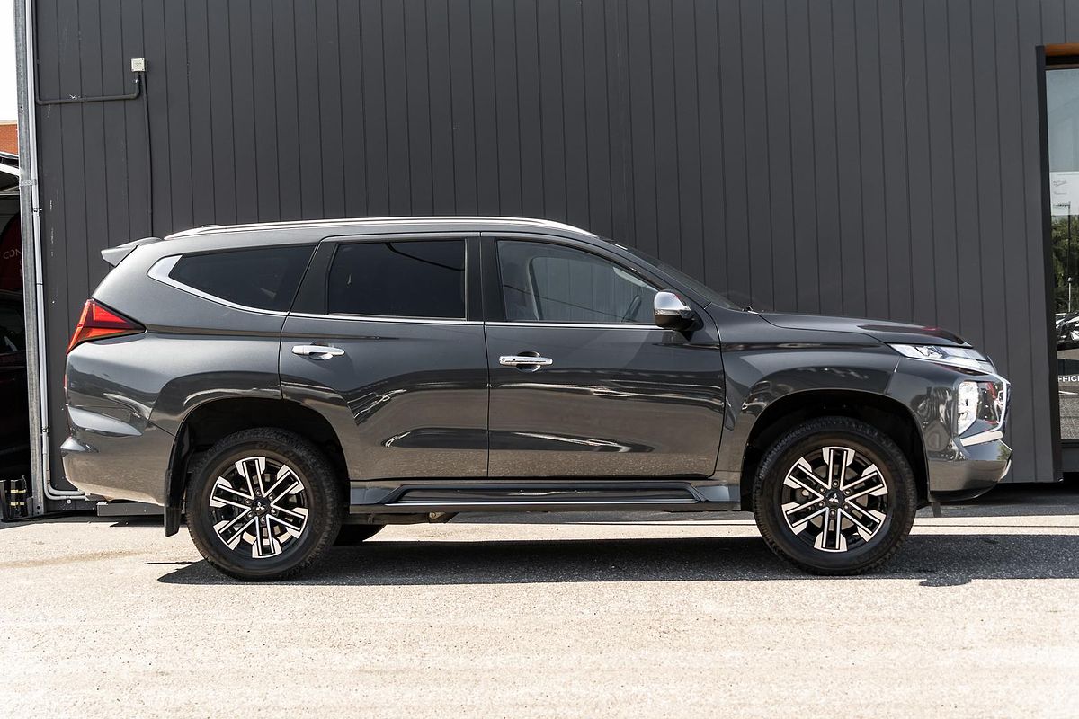 2022 Mitsubishi Pajero Sport GLS QF