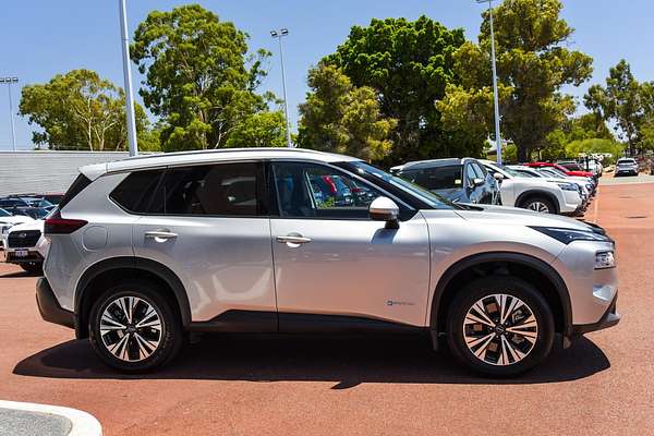 2023 Nissan X-TRAIL ST-L e-POWER T33