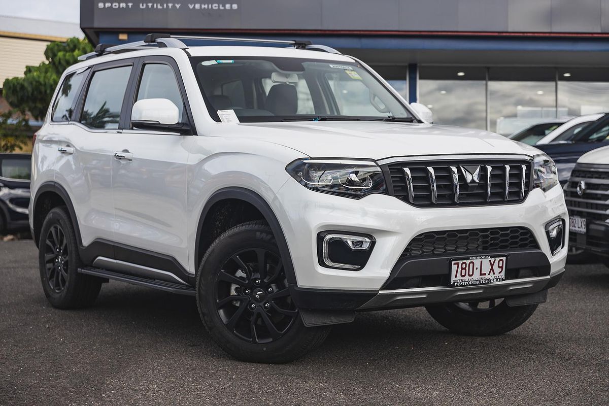 2023 Mahindra Scorpio Z8