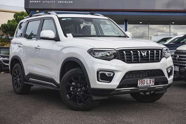 2023 Mahindra Scorpio Z8