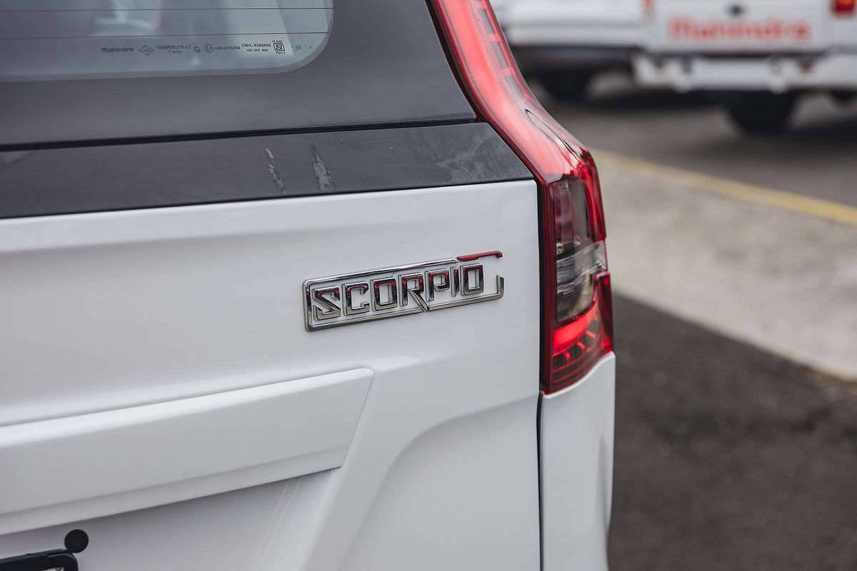 2023 Mahindra Scorpio Z8