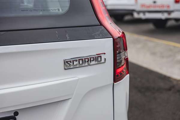2023 Mahindra Scorpio Z8
