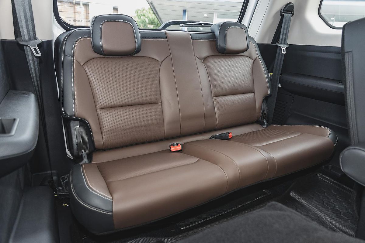 2023 Mahindra Scorpio Z8