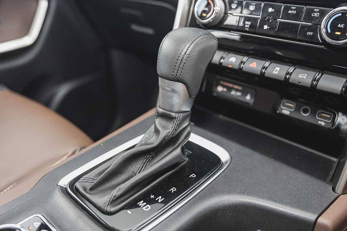 2023 Mahindra Scorpio Z8