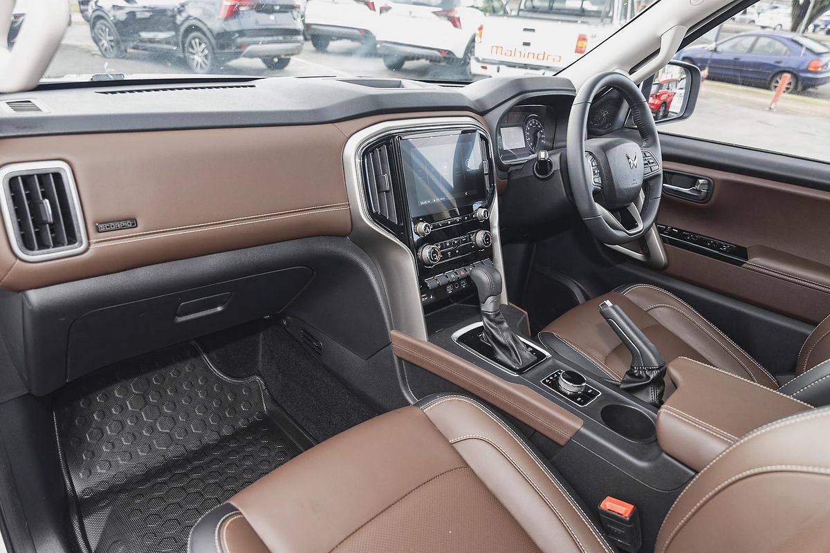 2023 Mahindra Scorpio Z8