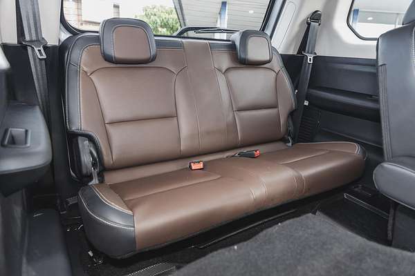 2023 Mahindra Scorpio Z8L