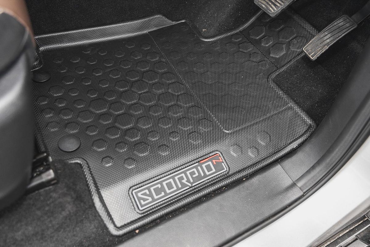 2023 Mahindra Scorpio Z8L
