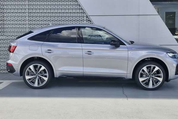 2024 Audi Q5 45 TFSI S Line FY