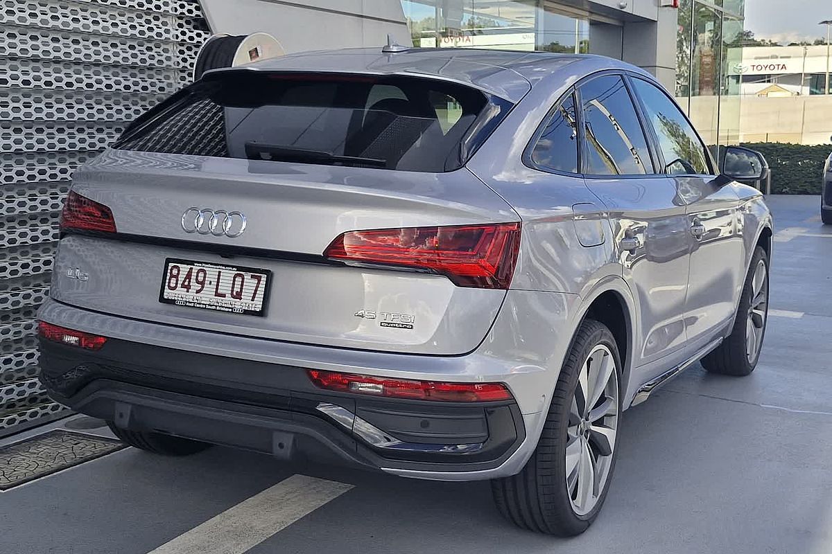 2024 Audi Q5 45 TFSI S Line FY