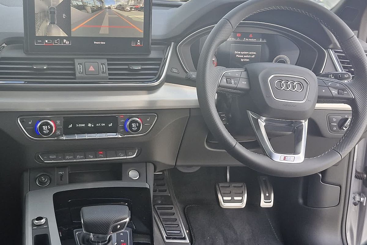 2024 Audi Q5 45 TFSI S Line FY