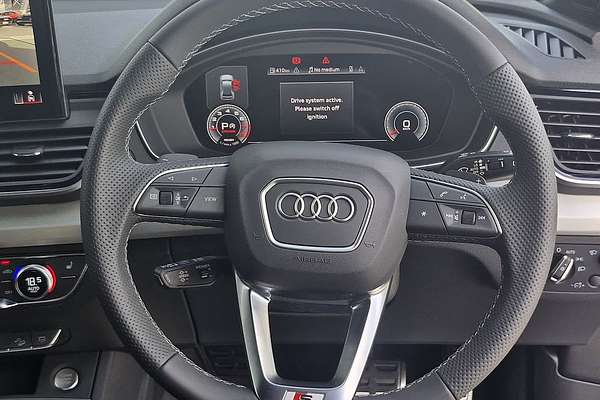 2024 Audi Q5 45 TFSI S Line FY