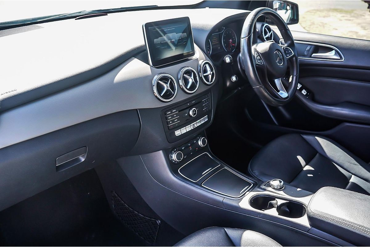 2015 Mercedes-Benz B-Class B180 W246