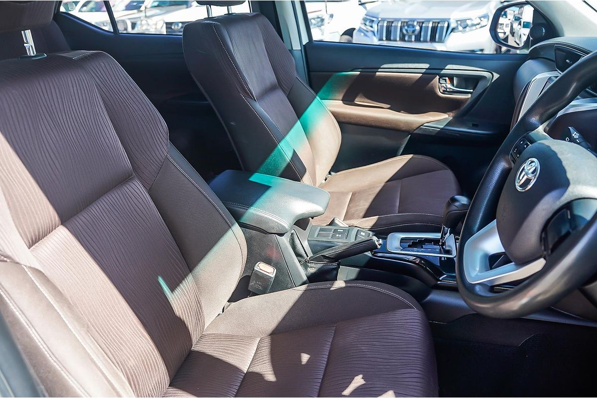 2017 Toyota Fortuner GX GUN156R