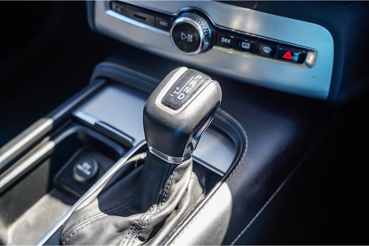2019 Volvo XC90 D5 Momentum