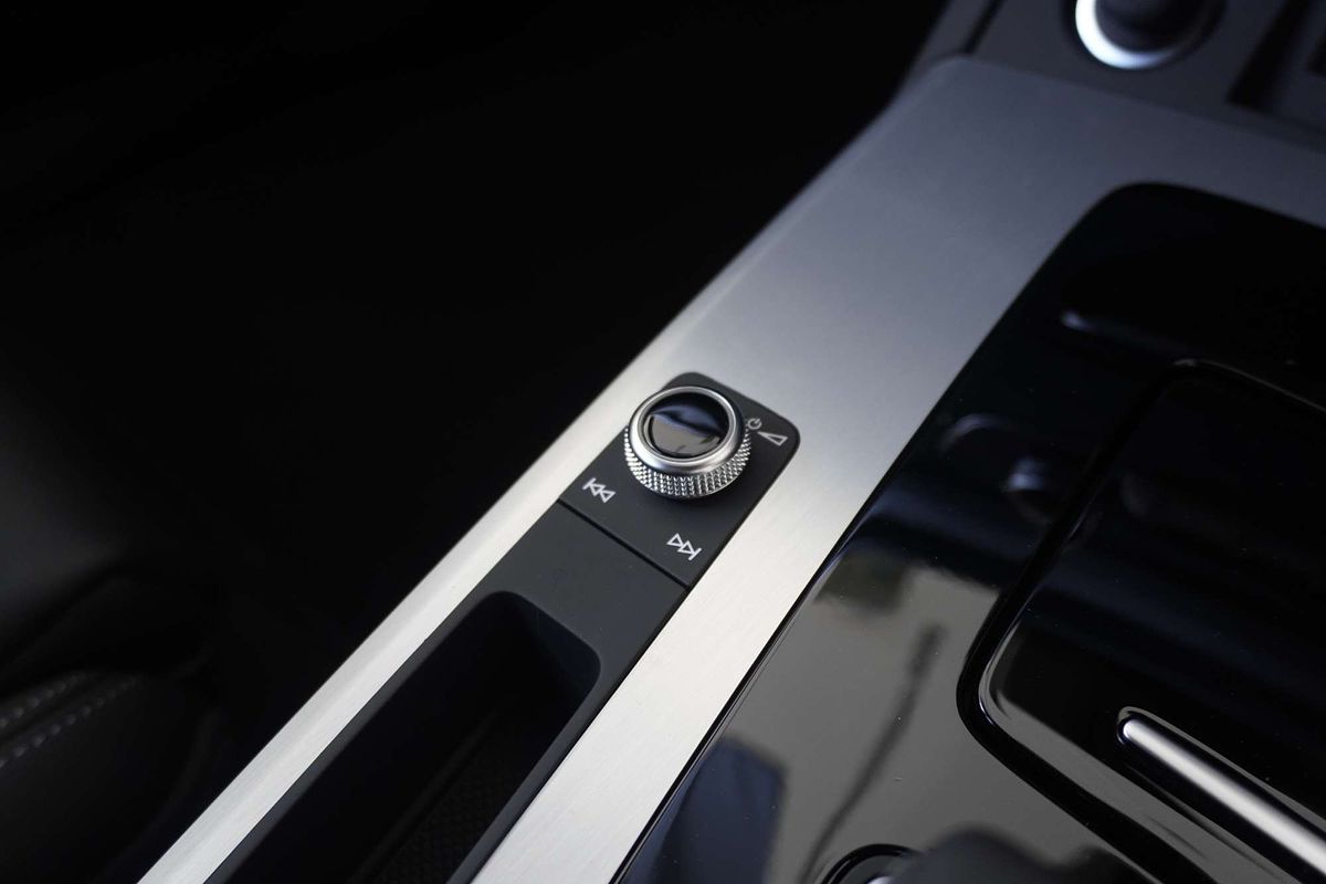 2024 Audi Q5 45 TFSI S line FY