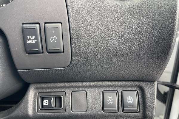 2023 Nissan Navara ST-X D23 4X4