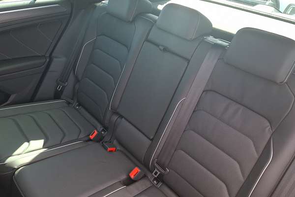 2024 Volkswagen Tiguan 162TSI R-Line 5N