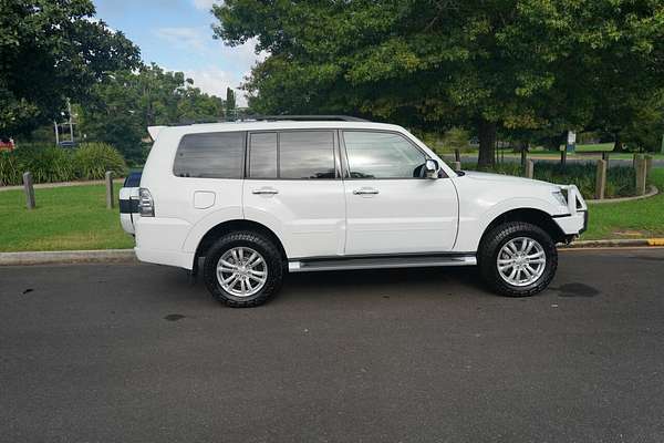 2017 Mitsubishi Pajero GLX LWB (4x4) NX MY17