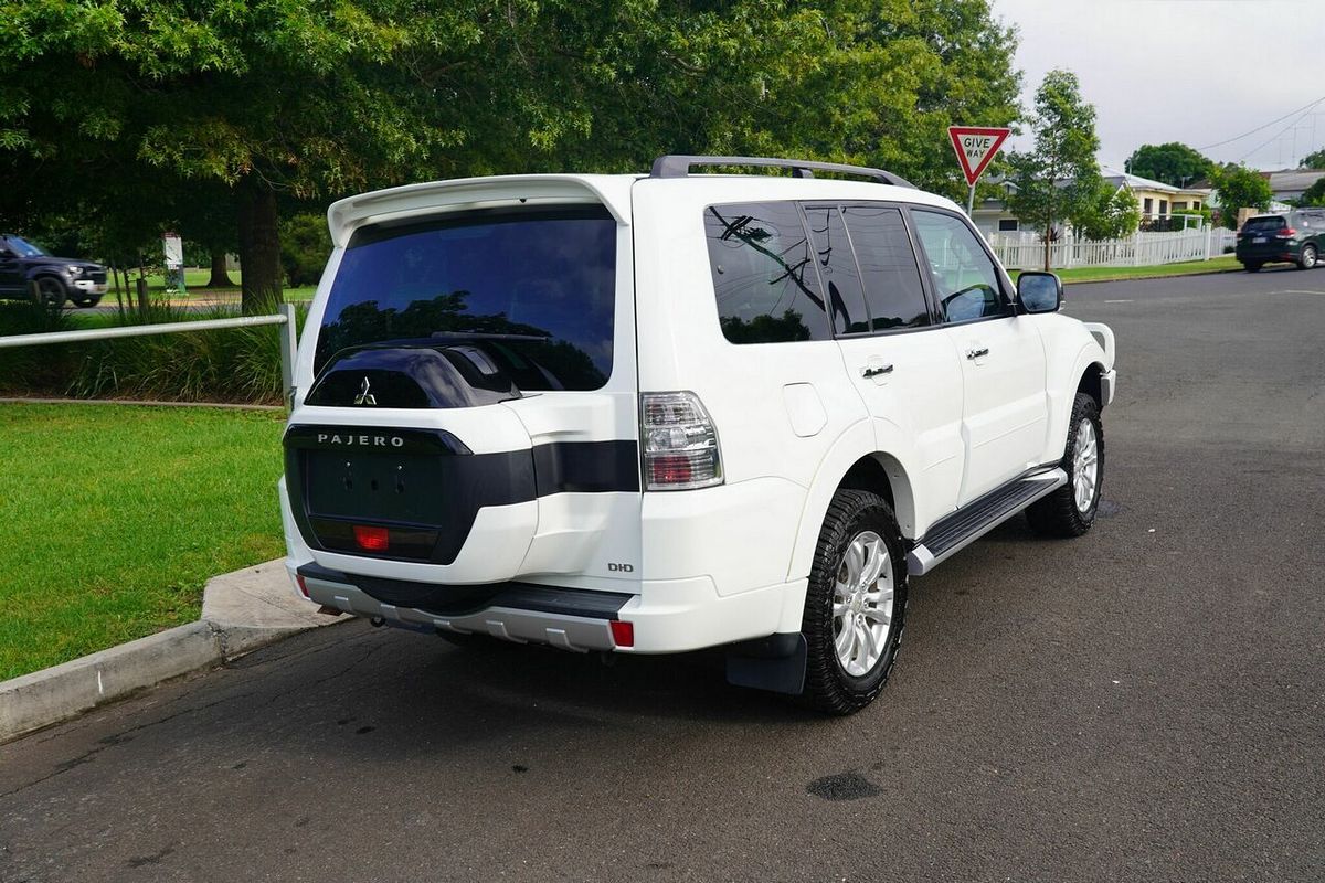 2017 Mitsubishi Pajero GLX LWB (4x4) NX MY17