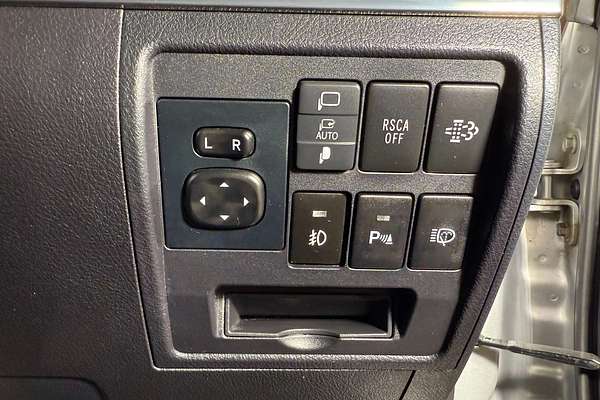 2020 Toyota Landcruiser VX VDJ200R