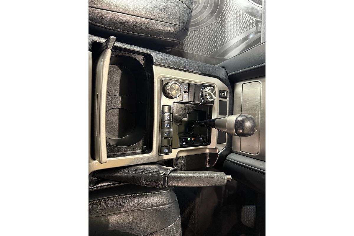 2020 Toyota Landcruiser VX VDJ200R