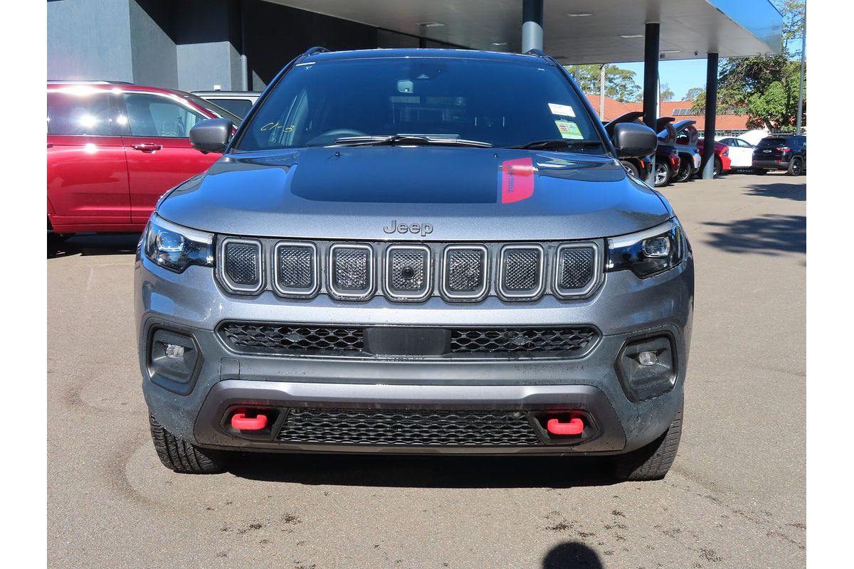 2023 Jeep Compass Trailhawk M6