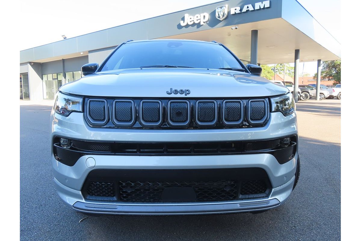 2023 Jeep Compass S-Limited M6