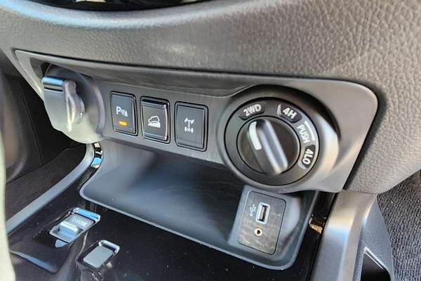 2024 Nissan Navara PRO-4X Warrior D23 4X4