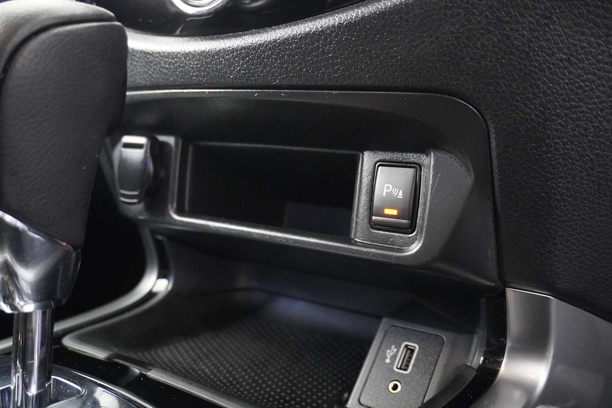 2021 Nissan Navara ST-X D23 Rear Wheel Drive
