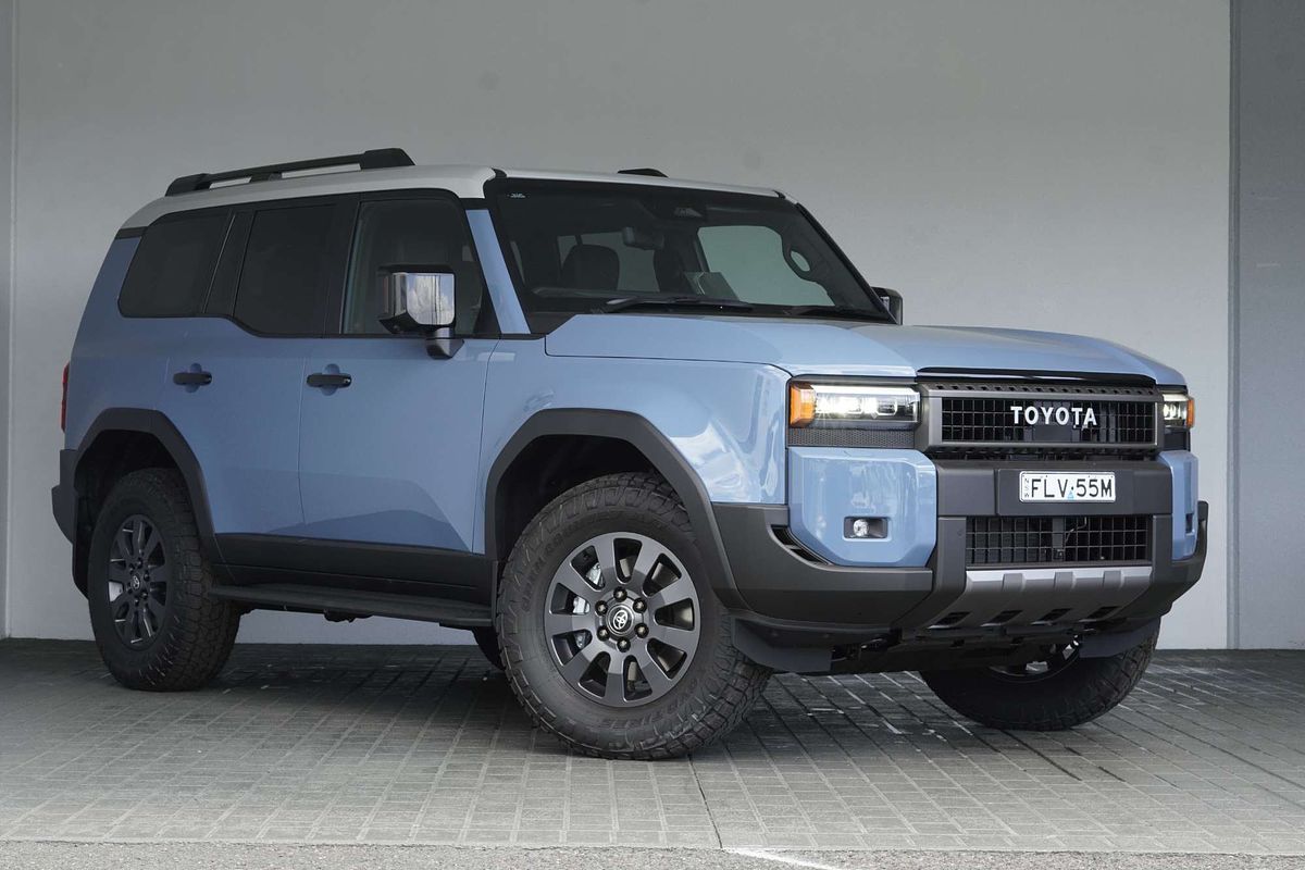 2024 Toyota Landcruiser Prado Altitude GDJ251R