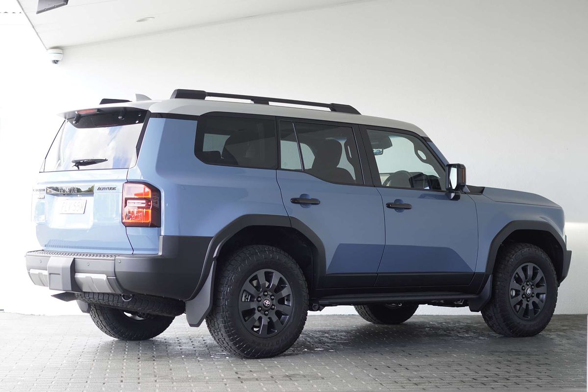 2024 Toyota Landcruiser Prado Altitude GDJ251R
