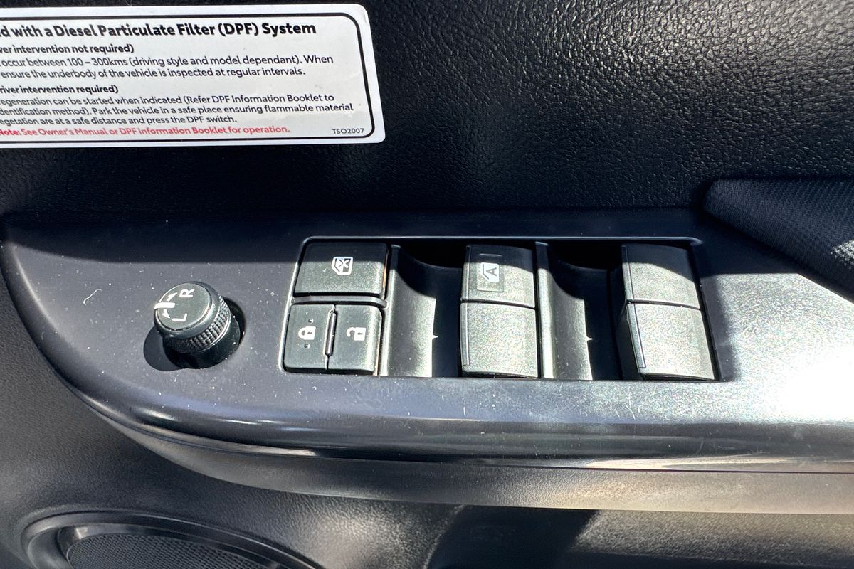 2021 Toyota Hilux SR GUN126R 4X4