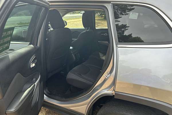 2018 Jeep Cherokee Longitude KL