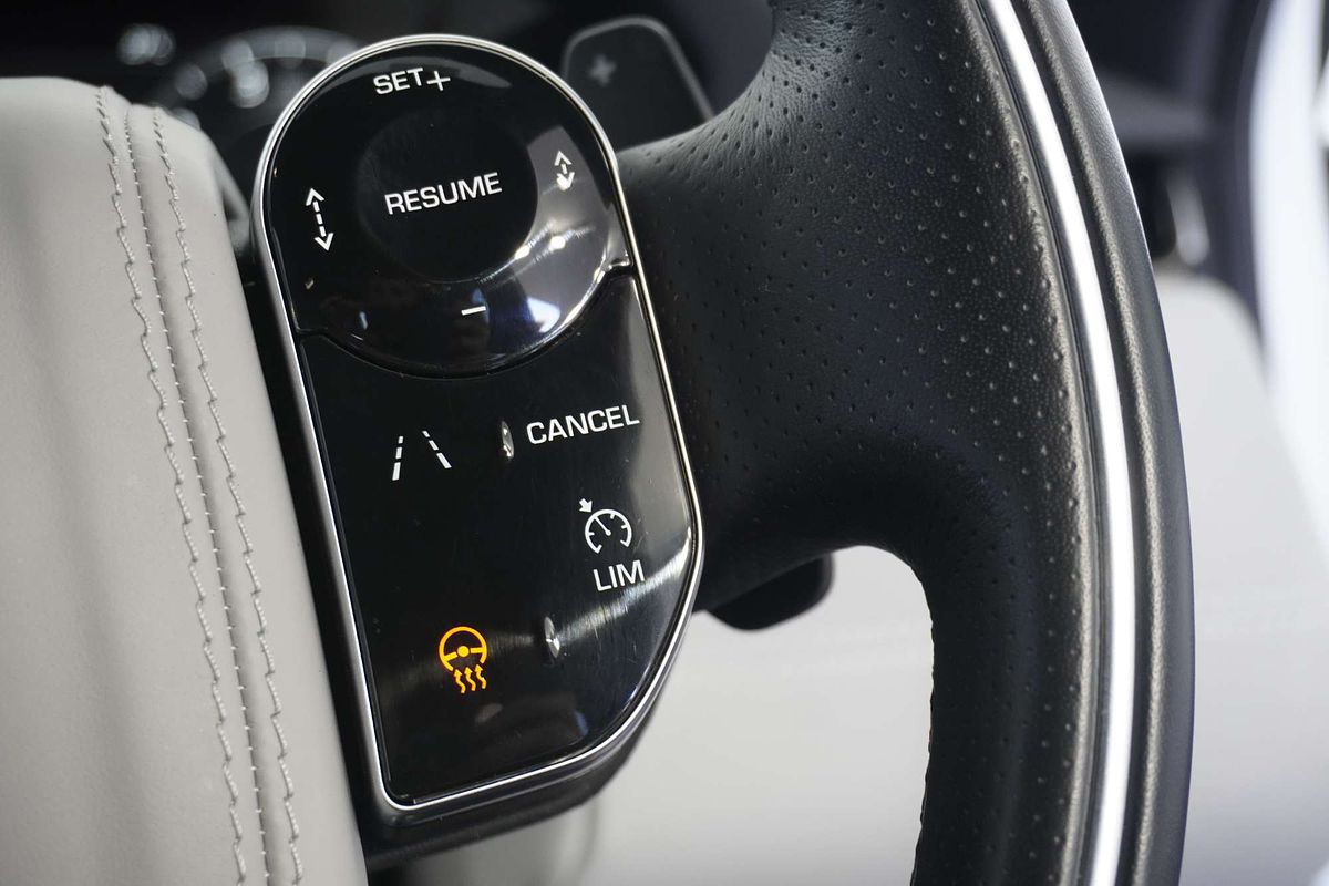 2019 Land Rover Range Rover Evoque P250 First Edition L551