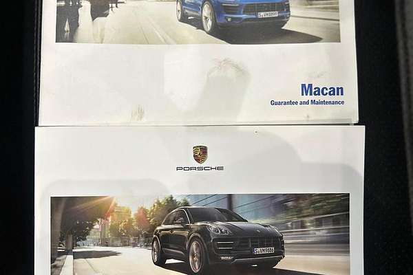 2015 Porsche Macan Turbo 95B