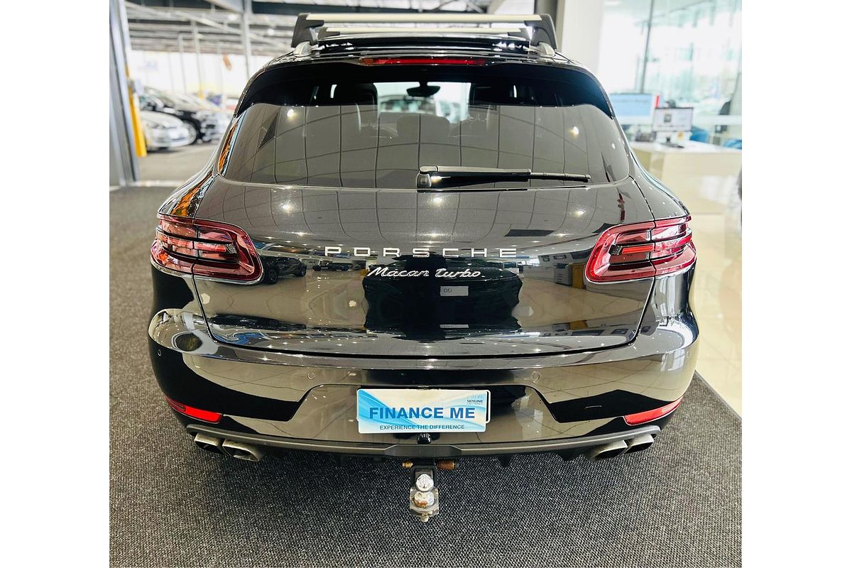 2015 Porsche Macan Turbo 95B