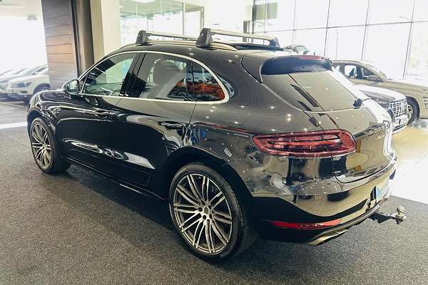 2015 Porsche Macan Turbo 95B