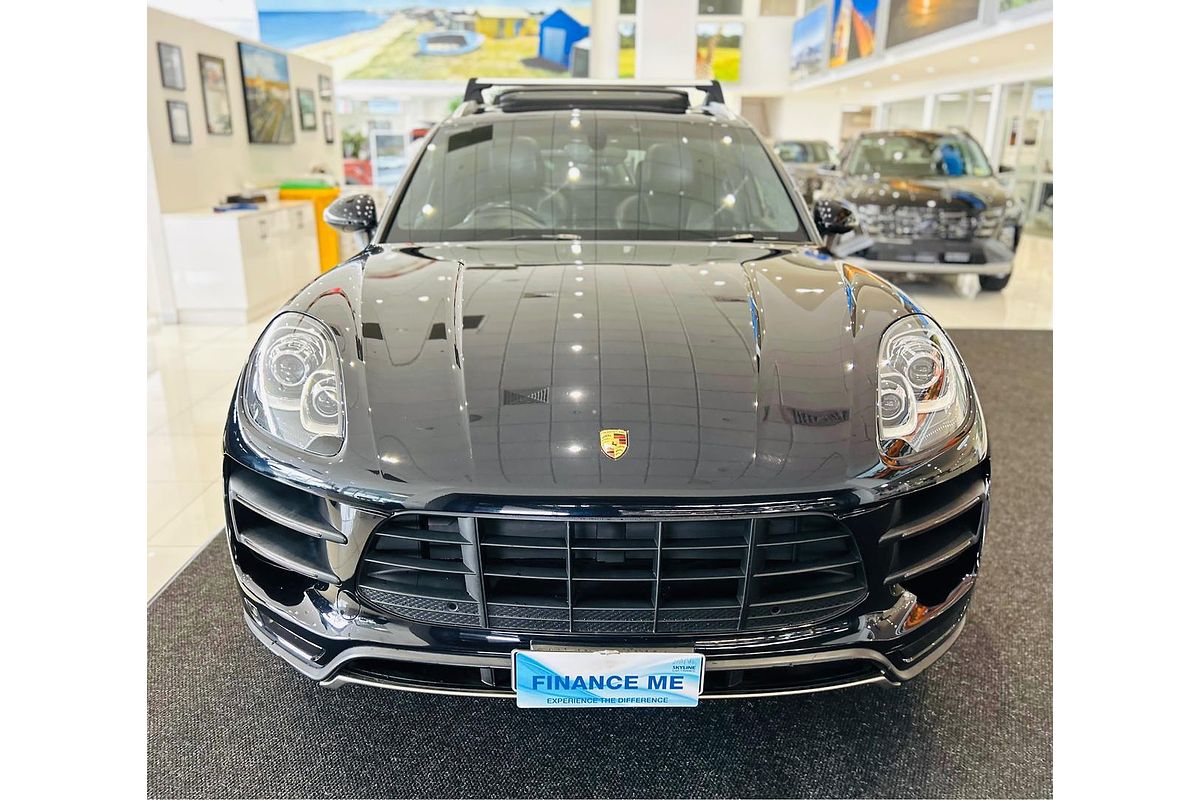 2015 Porsche Macan Turbo 95B