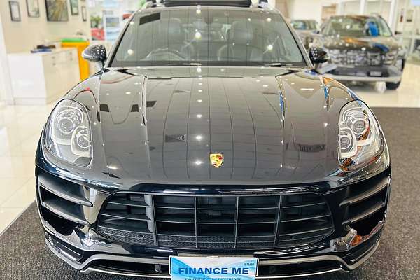 2015 Porsche Macan Turbo 95B