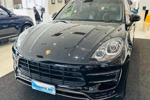 2015 Porsche Macan Turbo 95B