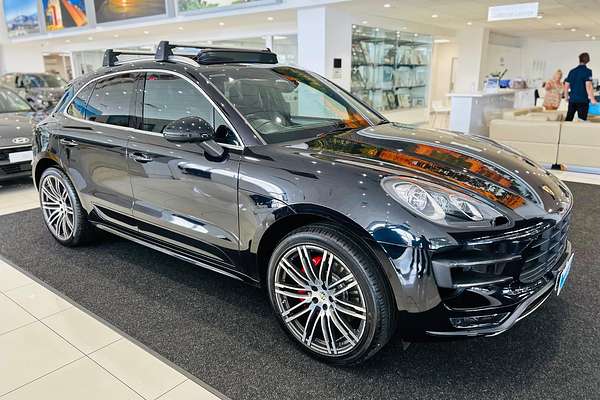 2015 Porsche Macan Turbo 95B