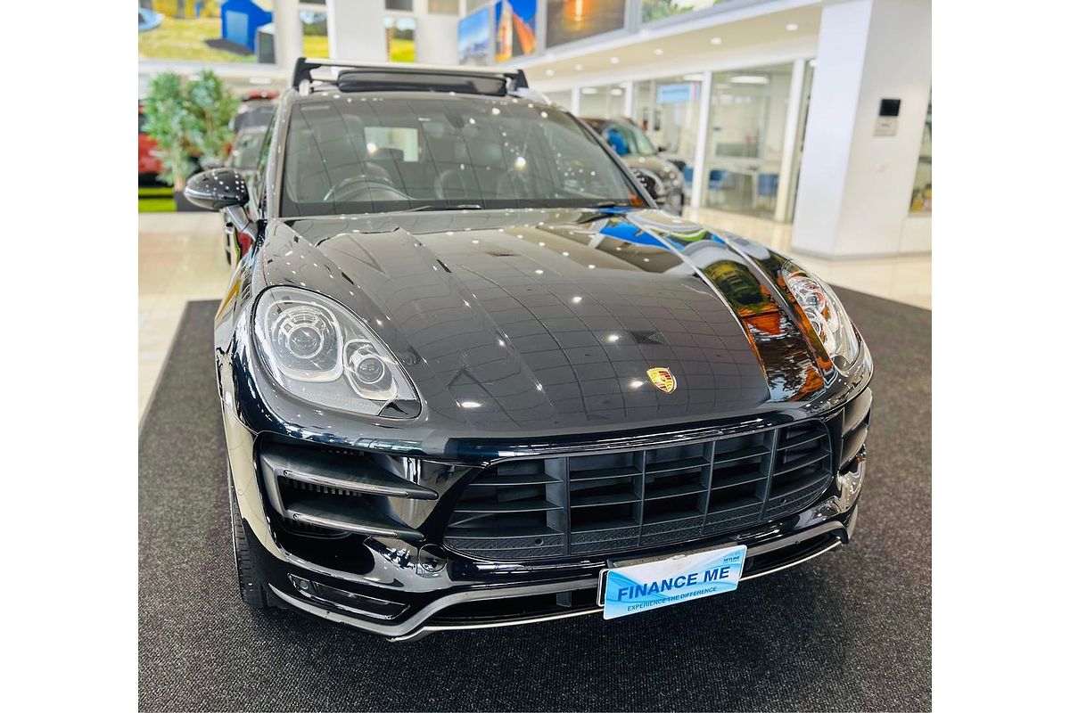 2015 Porsche Macan Turbo 95B