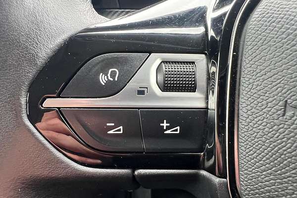 2021 Peugeot 2008 Allure P24