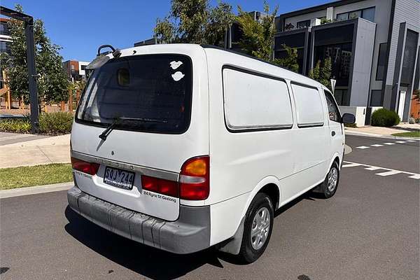 2003 Kia PREGIO 3VRS