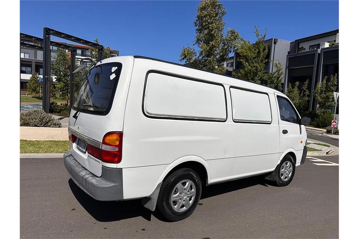 2003 Kia PREGIO 3VRS